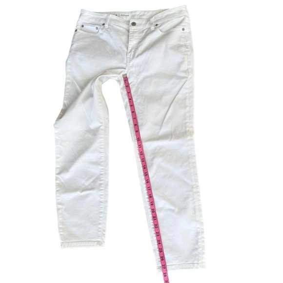 Talbots White Jeans Women's Flawless Girlfriend Size:‎ 8 - Picture 8 of 9
